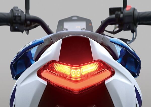 imgi_74_productdetailimg_gsx250rlm5_equipment03